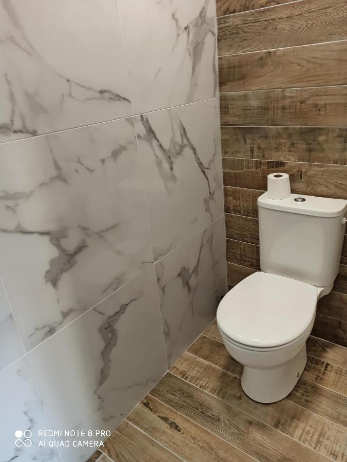 Triplex 110 M2 Centre Historique Avec Jacuzzi Dinan Apartman Kültér fotó
