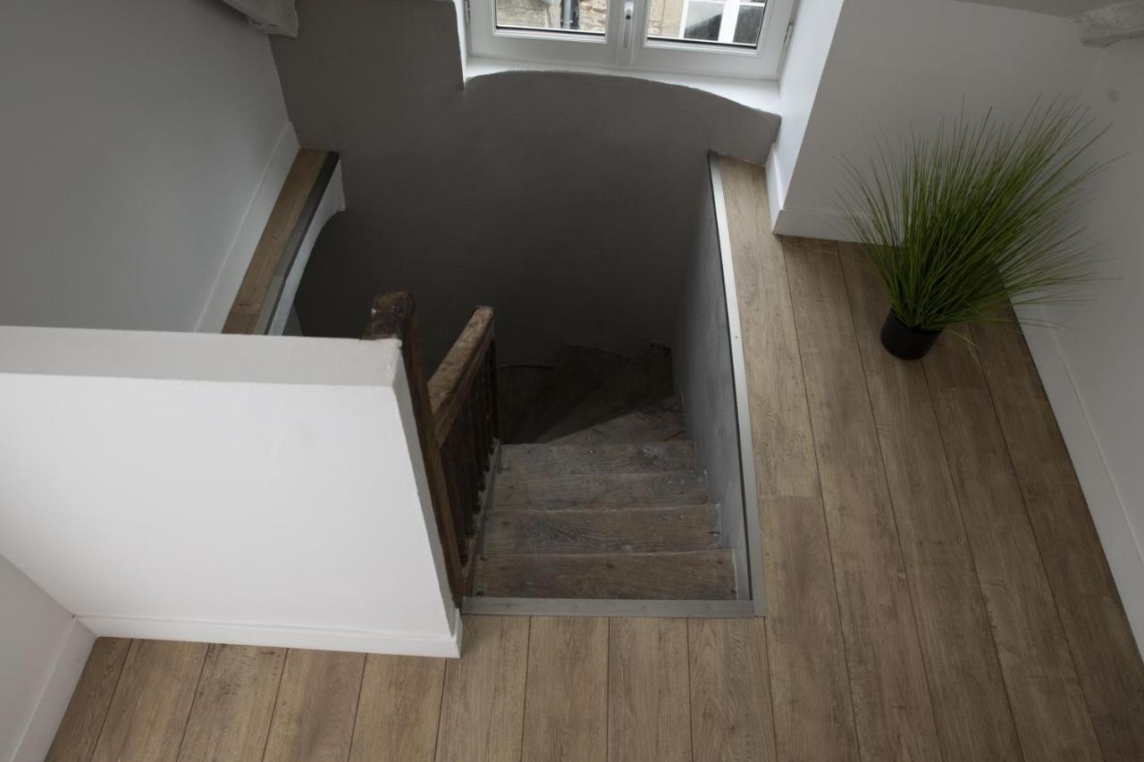 Triplex 110 M2 Centre Historique Avec Jacuzzi Dinan Apartman Kültér fotó