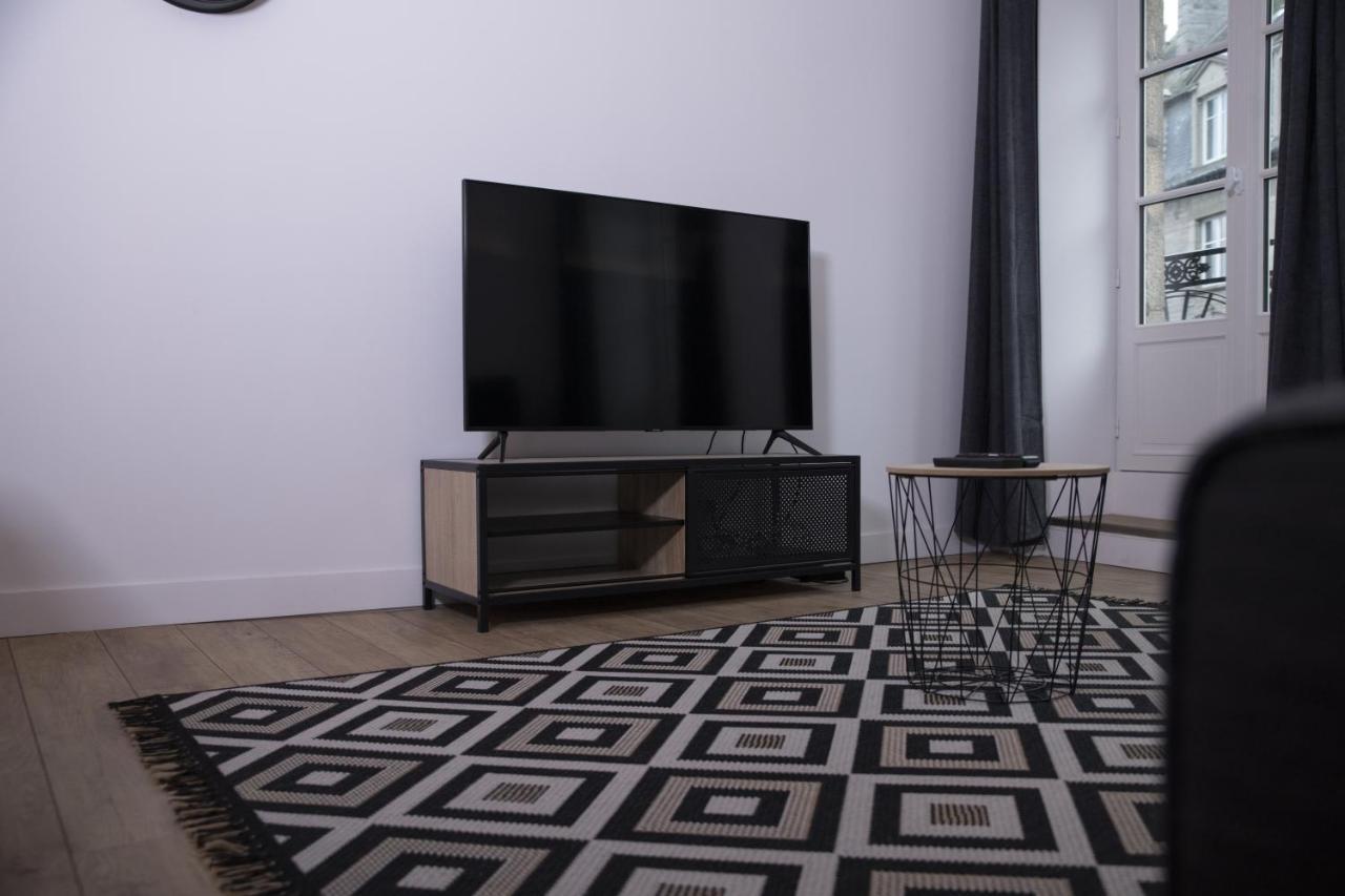 Triplex 110 M2 Centre Historique Avec Jacuzzi Dinan Apartman Kültér fotó